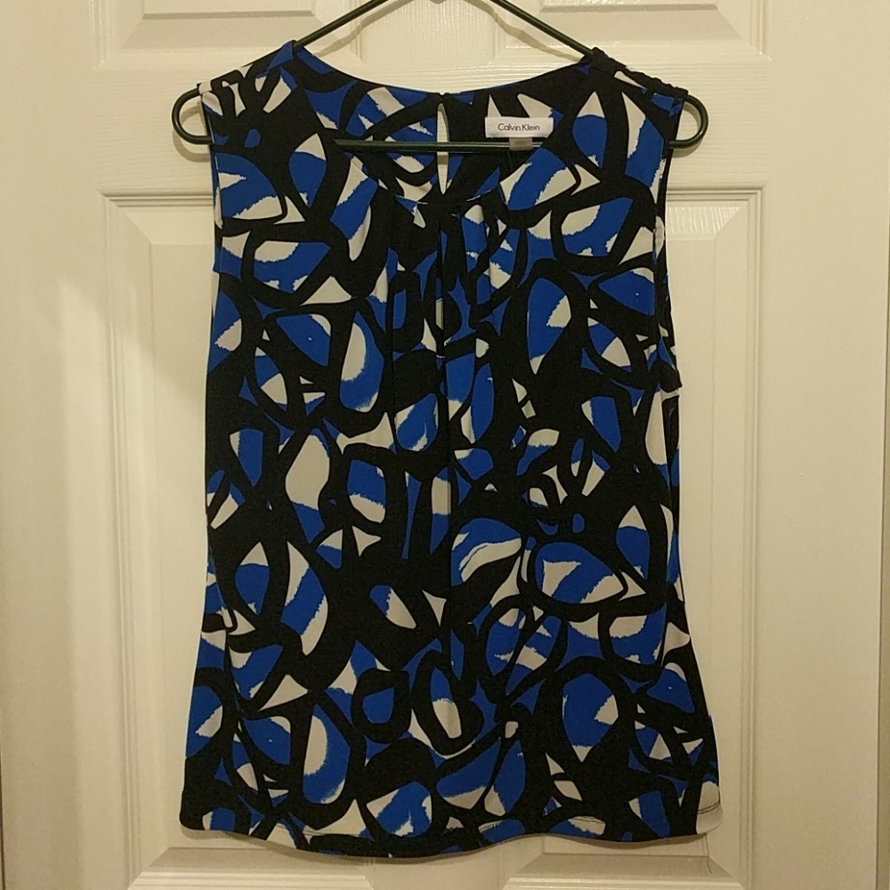 Calvin Klein patterned top.